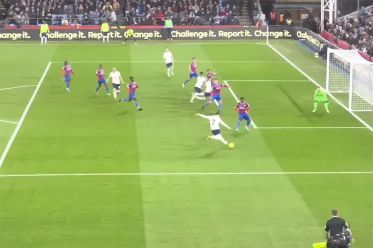 Crystal Palace Club 3.webp