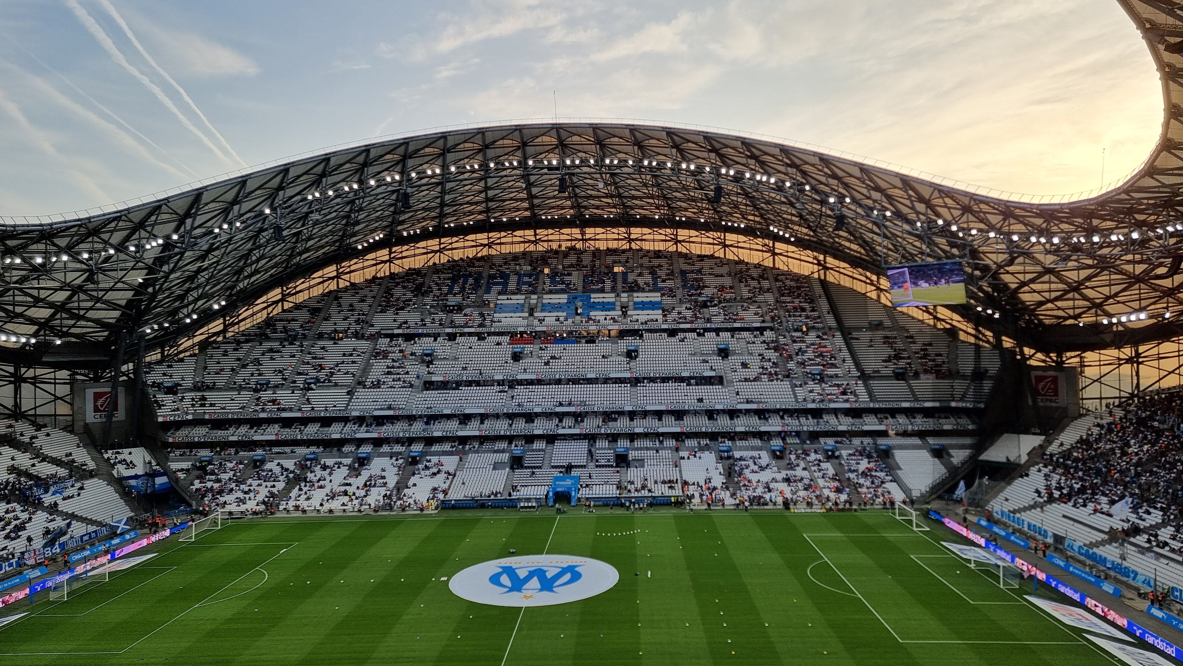 Stade Vélodrome.jpg